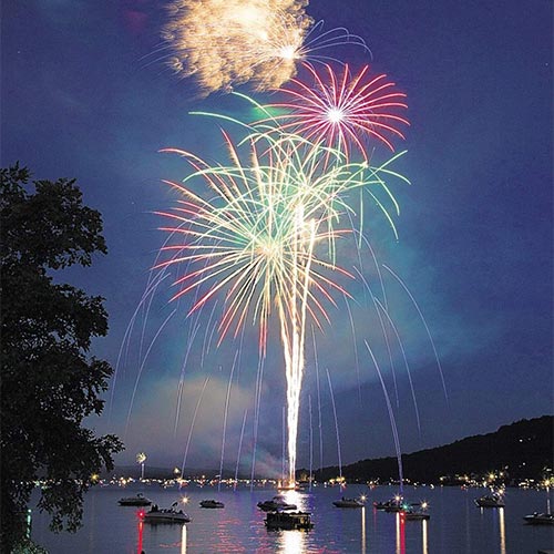 4th of July Celebration Dinner, Twilight Cruise and Fireworks