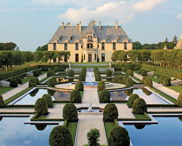 Discover Oheka Castle - Private Tour with Estate Lunch