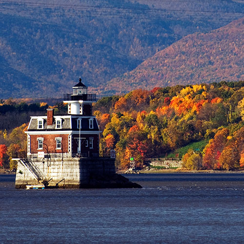 Hudson River Fall Foliage Cruise and Vintage Trolley Ride